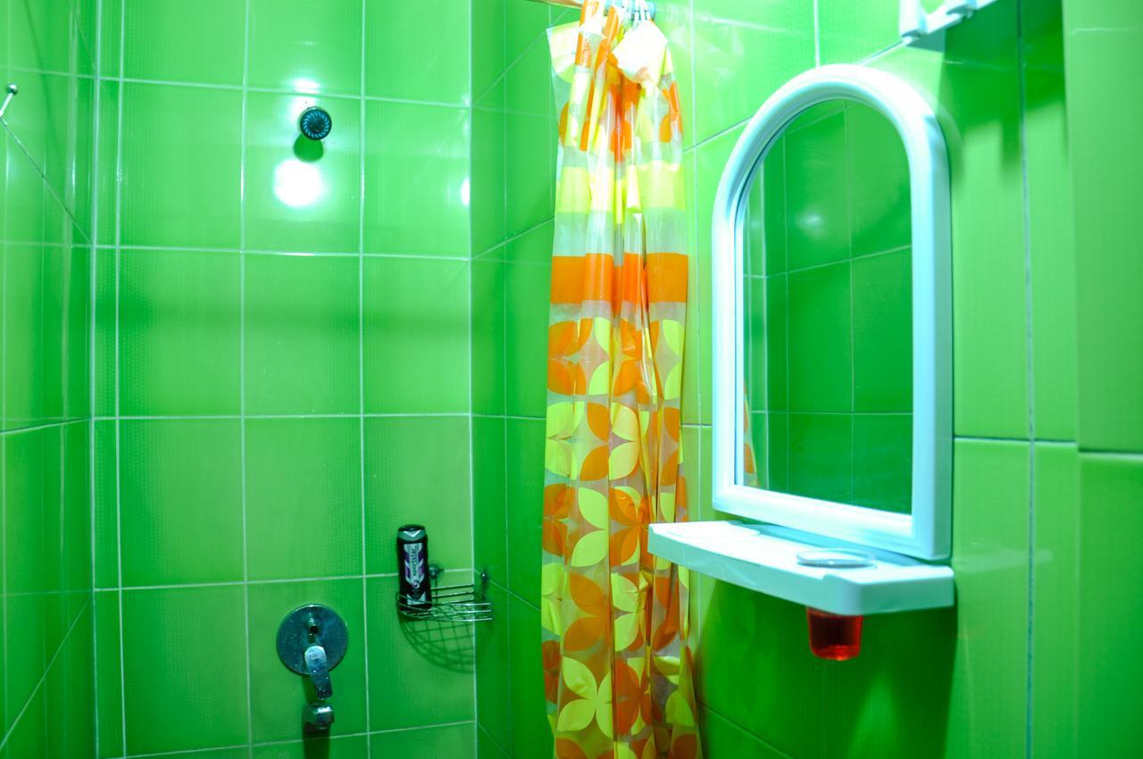 Funky Mamaliga Hostel Chişinau Exteriör bild
